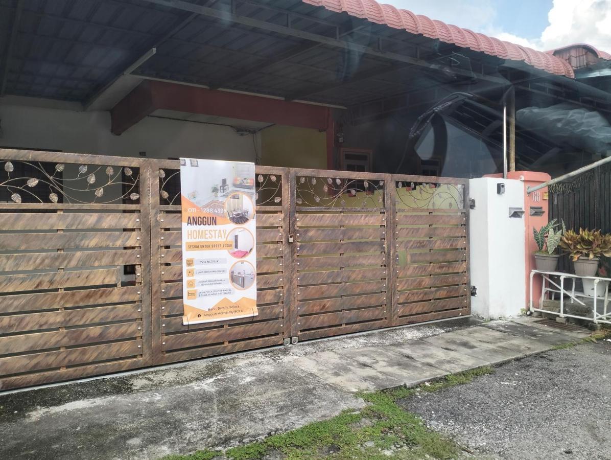 Anggun Homestay 斯里伊斯兰德 外观 照片